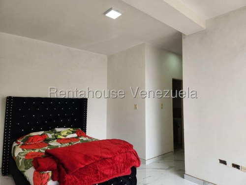 Apartamento En Venta Cabudare Agua Viva Codigo 2 5 2 0 2 1 9 Mildred Descubre La Luz Natural Que Inunda Cada Rincón De Este Encantador Apartamento, Que Ofrece Una Vista Espectacular Que Te Dejará S