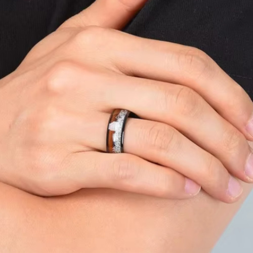 Anillo De Titanio Y Madera Inspirado En Casino 007 Premium Marrón Claro 8