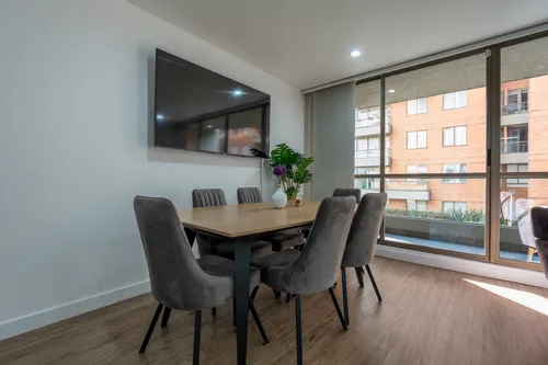 Apartamento En Venta En Rafael Núñez. Cod V100309