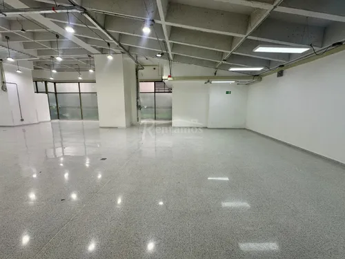 Local En Venta En La Salle. Cod V775959