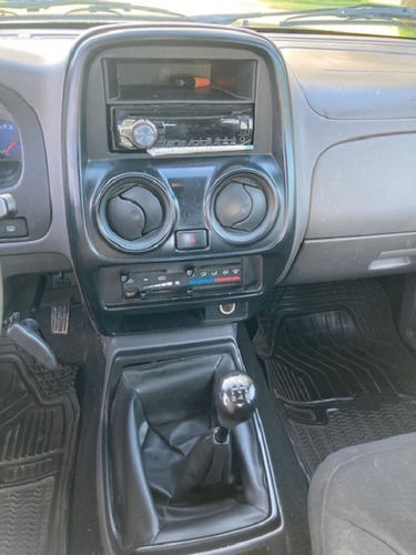 Nissan Frontier Doble Cabina.
