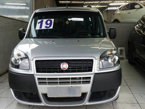 Fiat Doblò 1.8 Flex 4p Essence 7 Lugares 2019