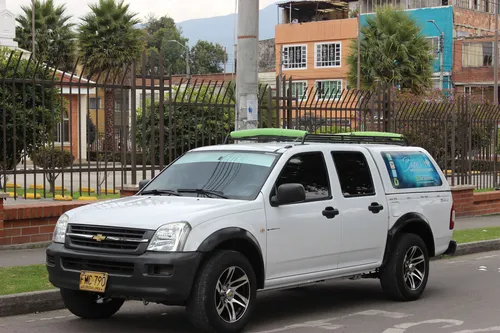 Chevrolet Dmax Modelo 2008 Con Capacete Excelente Estado