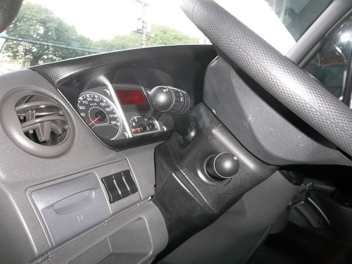 Imagem 7 de 12 de Iveco 35s14, 2018, Baú, Ar Condicionado, 42.285 Km