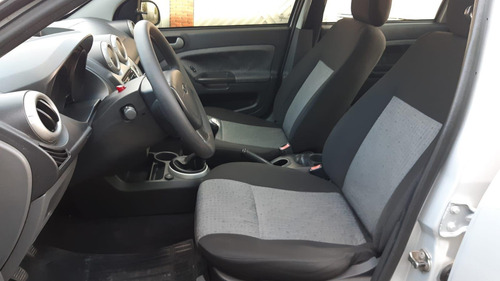 Imagem 8 de 12 de Ford Fiesta Sedan 2013 Se 1.6 16v Flex 4p Flex Manual