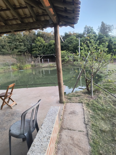 Aluguel De Área Camping, Com Área De Lazer, Quadra De Vôlei