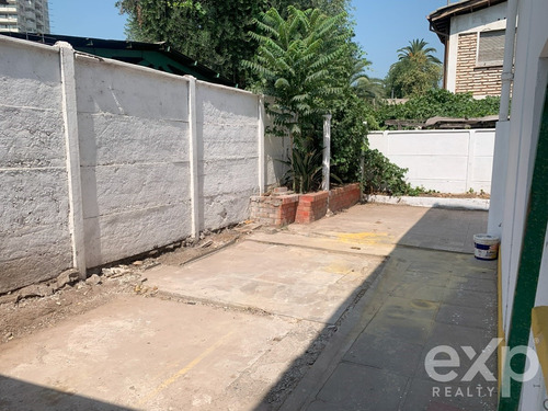 Casa En Venta En Ñuñoa