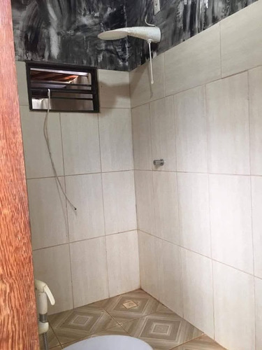 Chácara Com Casa De 2 Quartos E 2 Banheiros