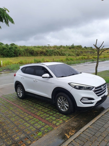 Imagen 3 de 15 de Hyundai Tucson 2017 Whsssa 68420214 O 69627115 Persona