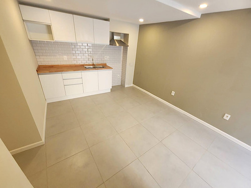 Departamento En Venta 1 Dormitorio Y Medio Reciclado A Nuevo Cordon