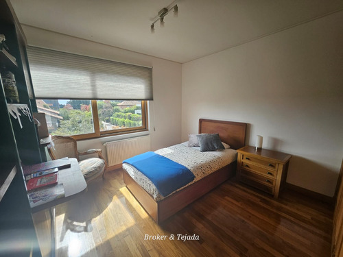 Tejada 5dormt+2estar+5baños+piscina+moderna.
