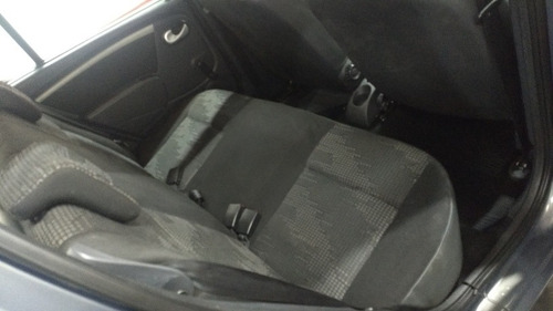 Imagem 8 de 11 de Renault Sandero 2011 1.6 Expression Hi-torque 5p