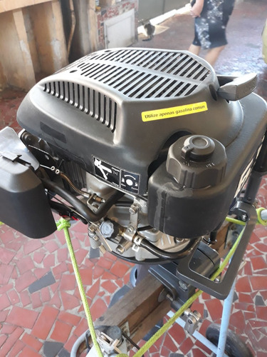 Motor Meghi 6.5hp