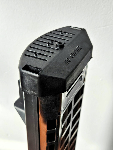 Estufa Eléctrica Vertical Cuarzo 2 Velas 1200w Combo X 2 Color Negro Y Plateado