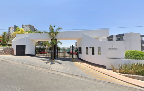 Casa Con Excelente Ubicación Y Conservación Arf