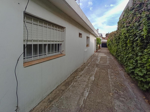 Imagen 5 de 18 de Pasillo Con 2 Dormitorios Con Patio Y Terraza