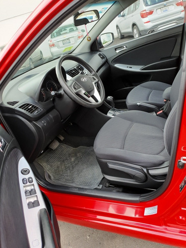 Imagen 9 de 15 de Dodge Attitude 2013 1.6 Gls Sport Sun And Park At