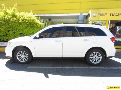 Imagen 2 de 25 de Dodge Journey 2.4 Sxt