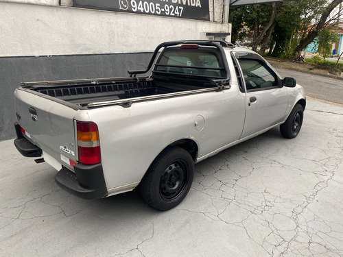 Ford Courier 1.6 L Flex 2p