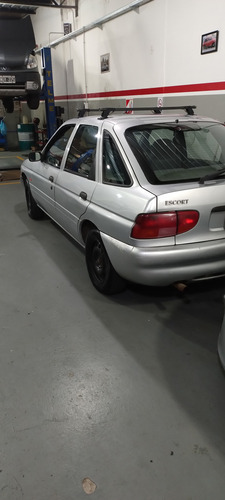 Ford Escort 1.8 Lx Aa Plus