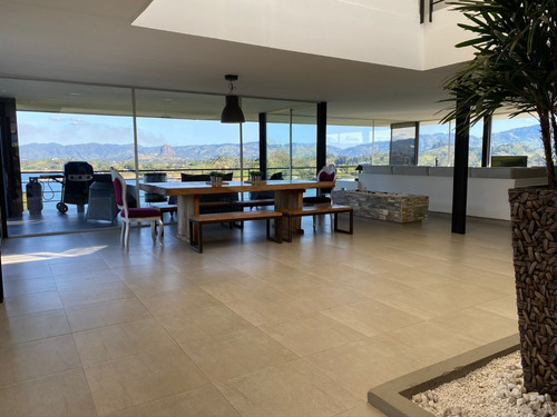 Imagen 21 de 30 de Hermosa Casa Campestre De 2 Plantas En Venta En El Peñol $ 3.000.000.000