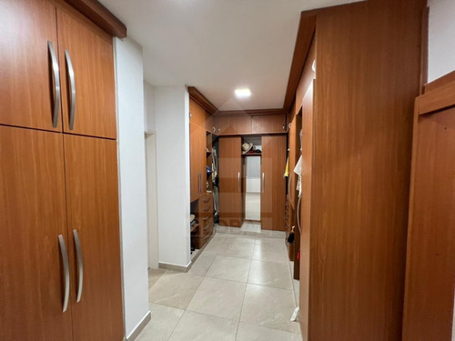 Imagen 15 de 17 de Global Vende Casa - Quinta En Urb. El Trigal Centro - Valencia (glc-789)
