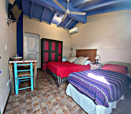 Venta Casa Estilo Colonial Con12 Dormitorios.