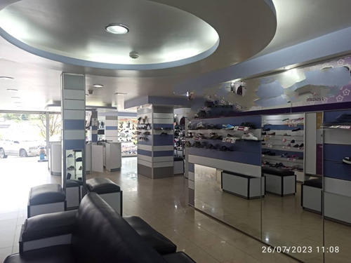 Venta Fondo De Comercio, Zapateria Con Inventario En San Antonio De Los Altos Bv