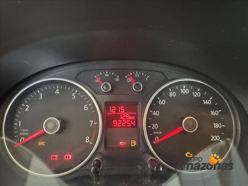 Volkswagen Voyage 1.0 MI TRENDLINE 8V FLEX 4P MANUAL