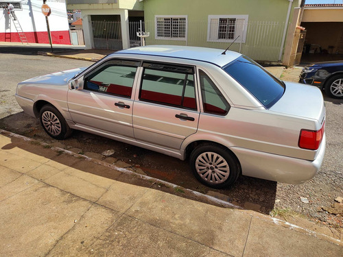 Volkswagen Santana 2000 1.8 4p Gasolina