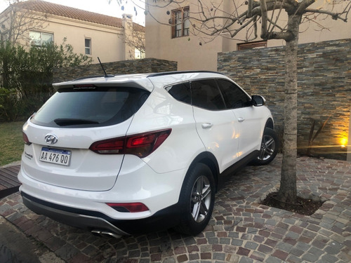 Imagen 4 de 9 de Hyundai Santa Fe 2wd 7 Asientos At Cuero 2016