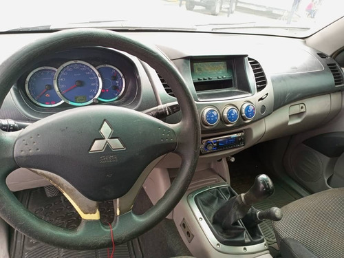 Imagen 7 de 11 de Mitsubishi L200 Sportero
