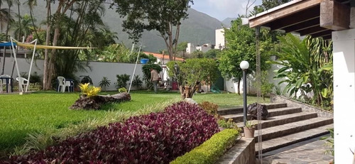 Imagen 2 de 17 de Casa Comercial En Alquiler - Urb. Altamira