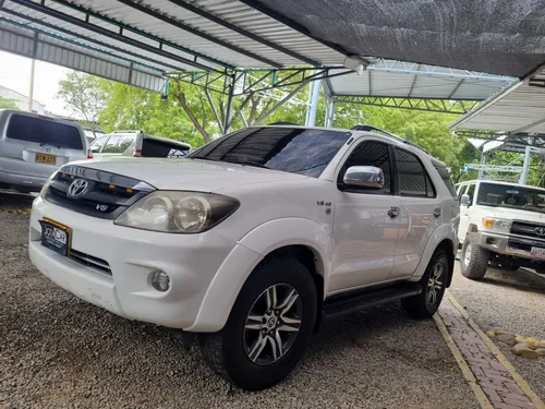 Toyota Fortuner 4.0 Sr5