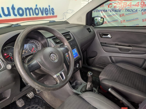 Imagem 8 de 10 de Volkswagen Crossfox