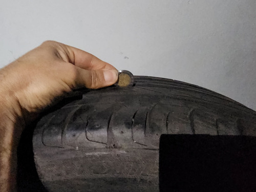 Kit De 2 Llantas Bigstone 225/45r19 92w (Usado)