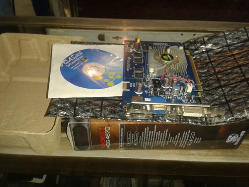 Imagen 2 de 3 de Tarjeta De Video Nvidia Ddrii 1gb Dvi Vga S Video
