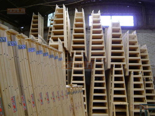 Escalera De Madera Max 4,41 Mts 15 Peldaños Reforzada Scala
