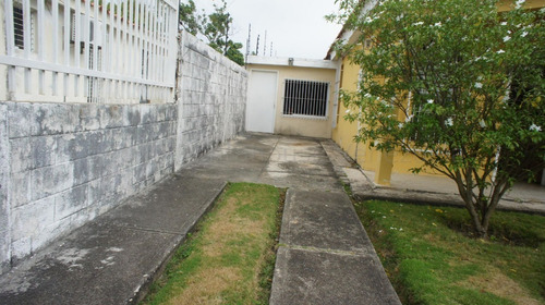 Imagen 27 de 30 de Casas En Venta Cabudare 04245565759