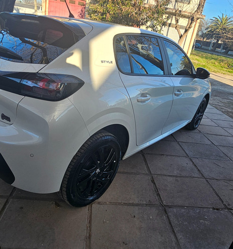 Peugeot 208 1.6 Style Tiptronic