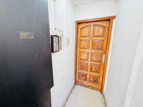 Depto En Venta 2 Dormitorios Las Lomitas Centro