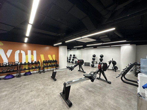 Venta Con Renta Apartamento 2 Dormitorios En Edificio Joy. Garage