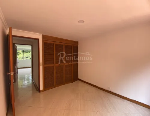 Apartamento En Arriendo En El Castillo. Cod A776131