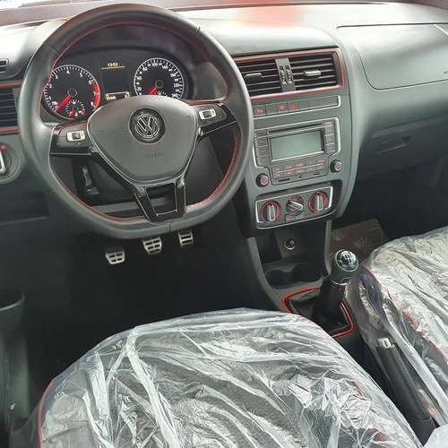 Imagem 6 de 15 de Volkswagen Fox 1.6 Mi Rock In Rio 8v Flex 4p Manual