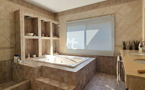 Casa En Venta En Barrancas De San José, General Pacheco, Tigre