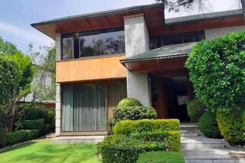 Casa En Venta En La Colonia Lomas De Chapultepec En La Delegación Miguel Hidalgo