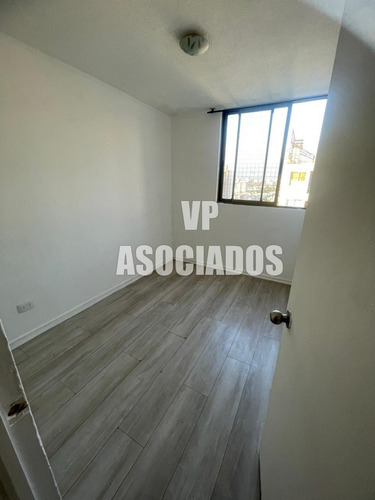 Departamento 2d Y 1b Piso 21 - Metro Ñuble.