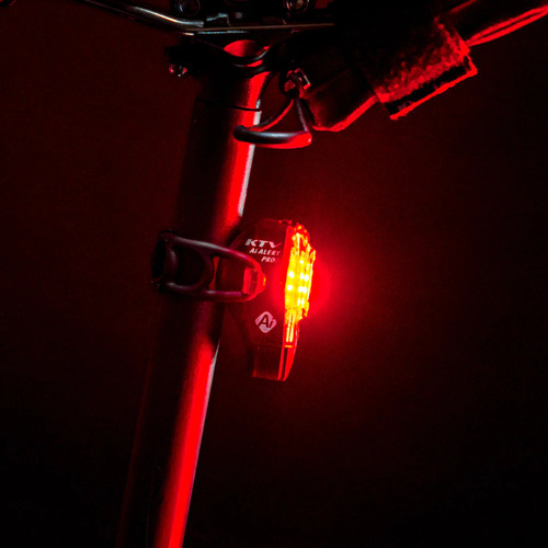 Luz Trasera Bicicleta Lezyne Ktv Pro+ Ai Alert 150 Lúmenes Con Sensor De Freno