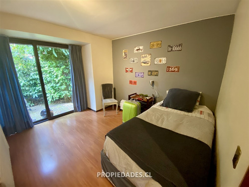 Casa En Venta De 4 Dorm. En Lo Barnechea