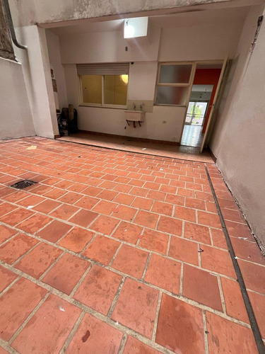 Departamento En Alquiler Frente A Plaza Flores